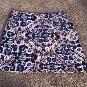 Pencil skirt with pocket